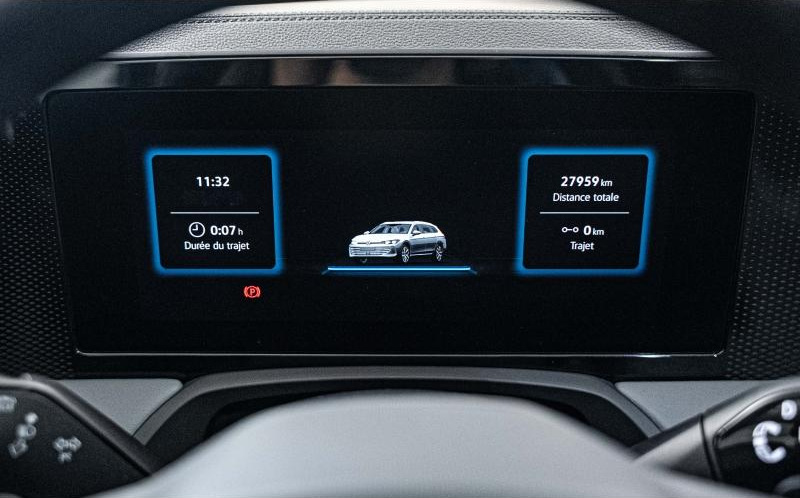 VOLKSWAGEN Passat SW