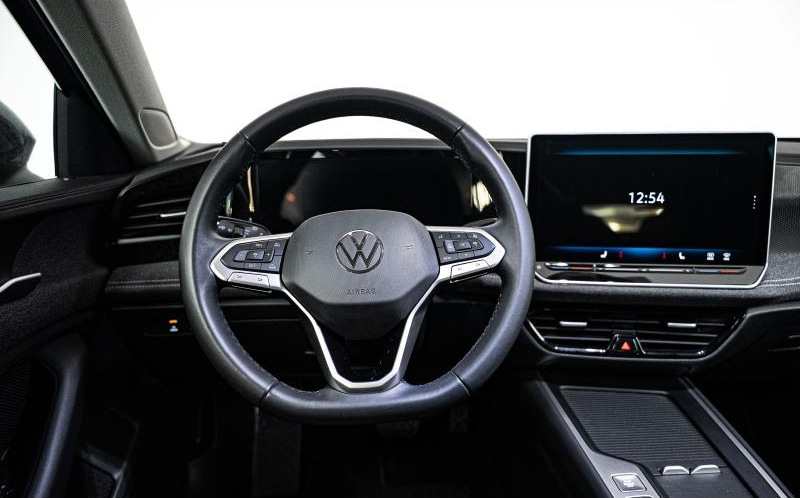 VOLKSWAGEN Passat SW