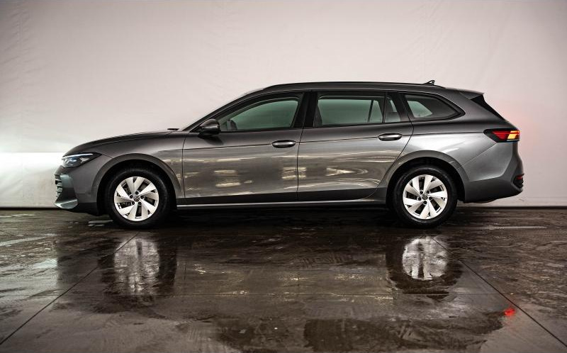 VOLKSWAGEN Passat SW