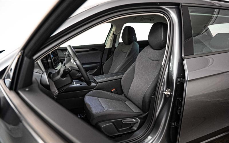 VOLKSWAGEN Passat SW