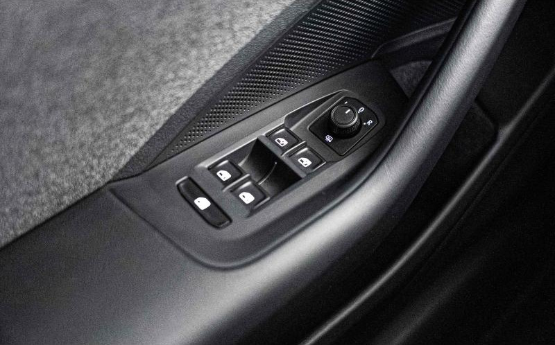 VOLKSWAGEN Passat SW