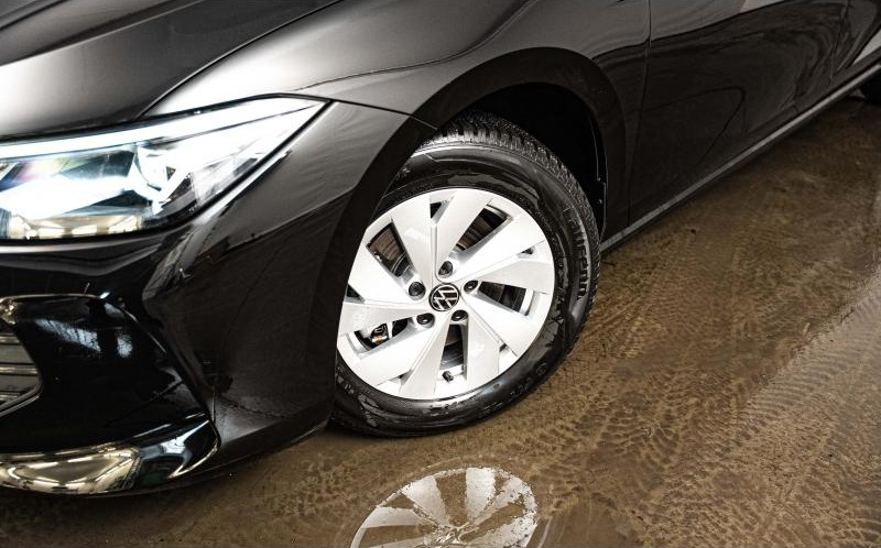 VOLKSWAGEN Passat SW