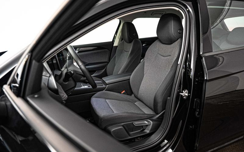 VOLKSWAGEN Passat SW