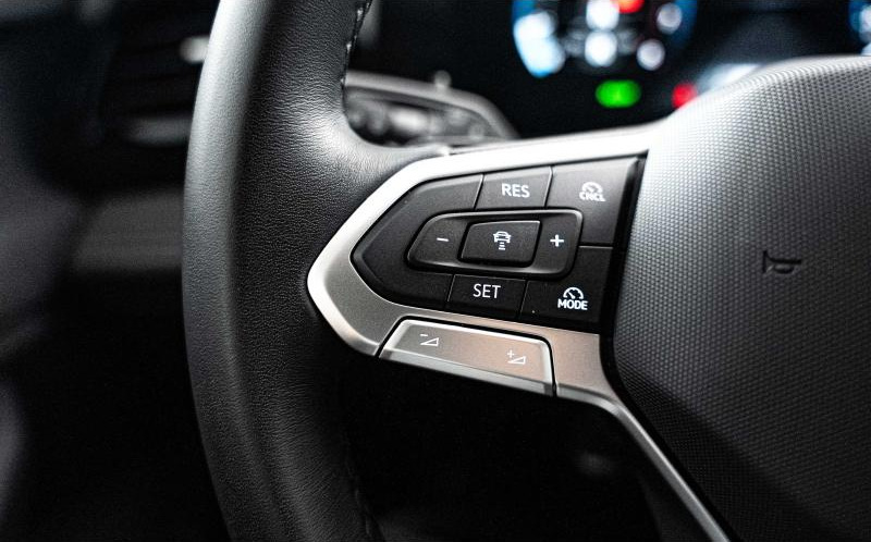 VOLKSWAGEN Passat SW