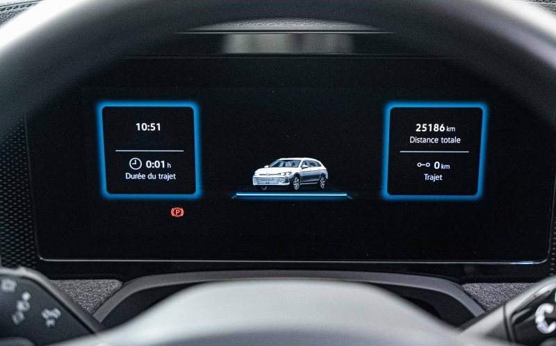 VOLKSWAGEN Passat SW