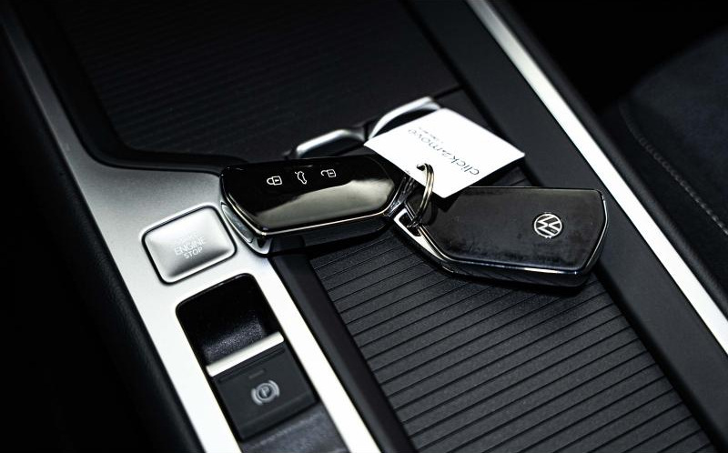 VOLKSWAGEN Passat SW