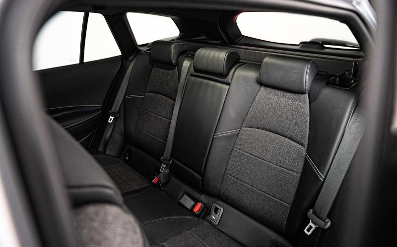 TOYOTA Corolla Touring Spt