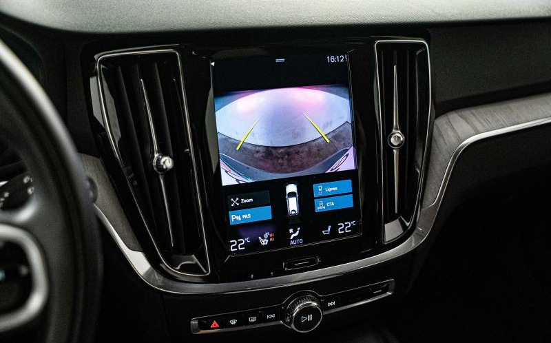 VOLVO V60 Cross Country