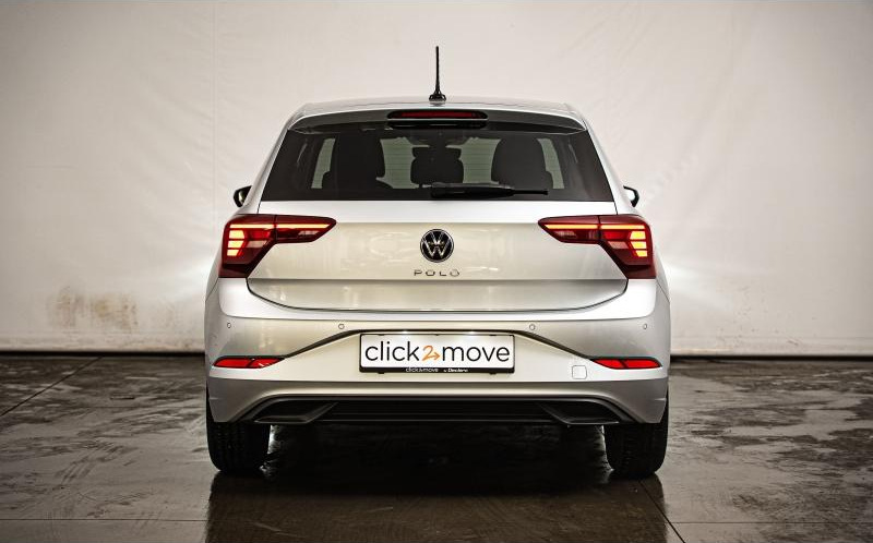 VOLKSWAGEN Polo
