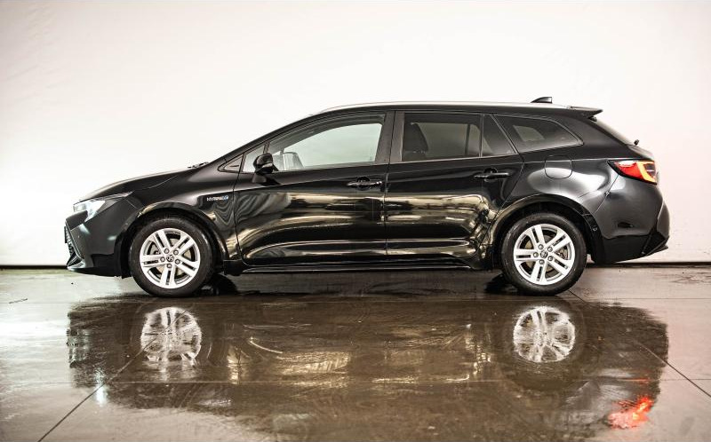 TOYOTA Corolla Touring Spt