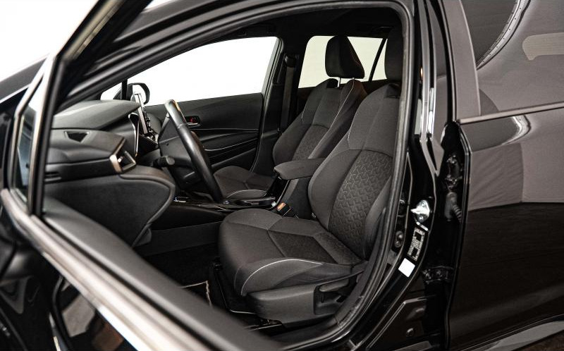 TOYOTA Corolla Touring Spt