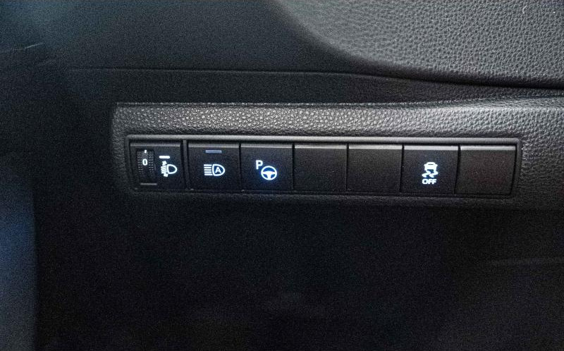 TOYOTA Corolla Touring Spt