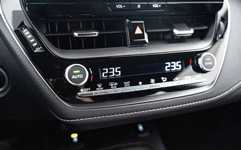 TOYOTA Corolla Touring Spt