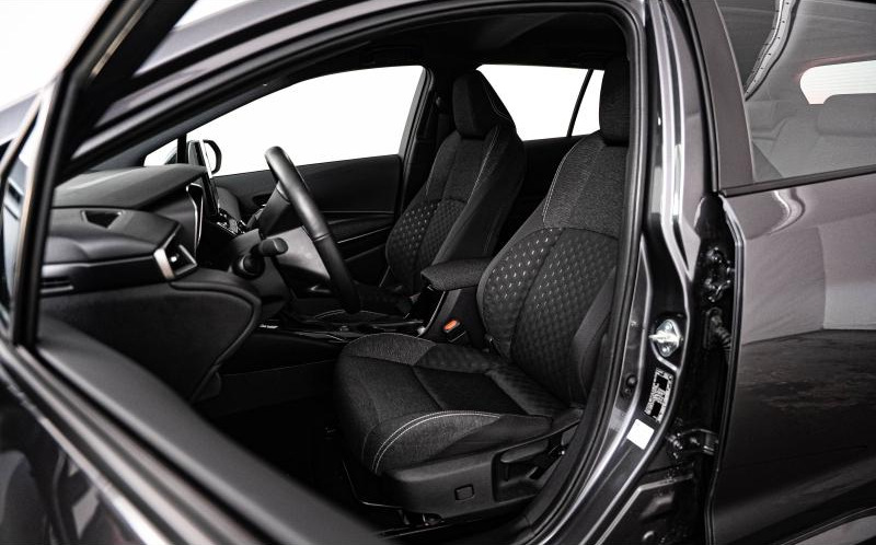 TOYOTA Corolla Touring Spt