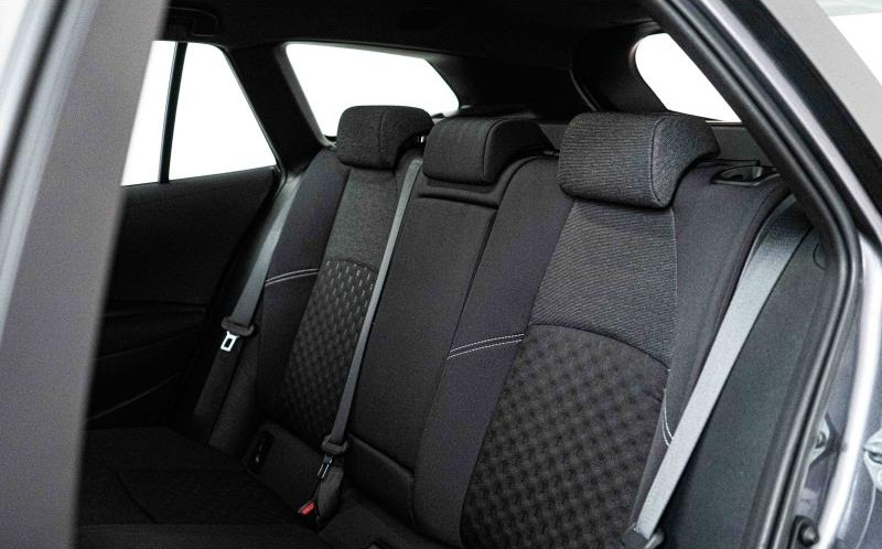 TOYOTA Corolla Touring Spt