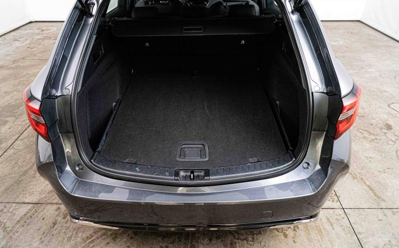 TOYOTA Corolla Touring Spt