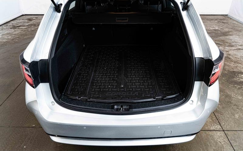 TOYOTA Corolla Touring Spt