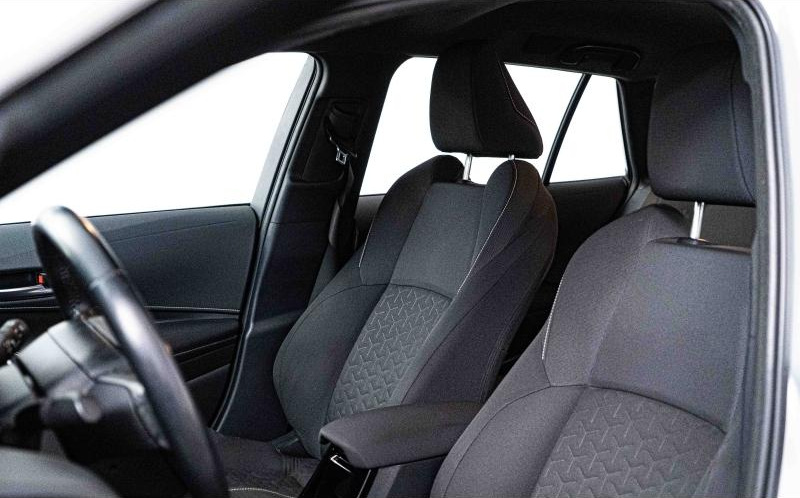 TOYOTA Corolla Touring Spt