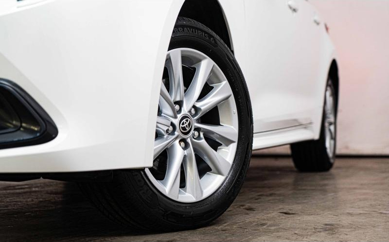 TOYOTA Corolla Touring Spt