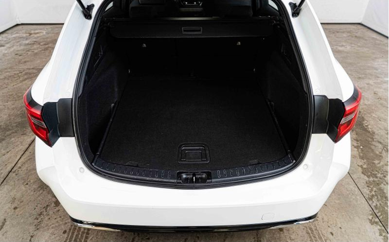 TOYOTA Corolla Touring Spt