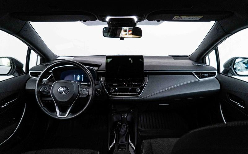 TOYOTA Corolla Touring Spt