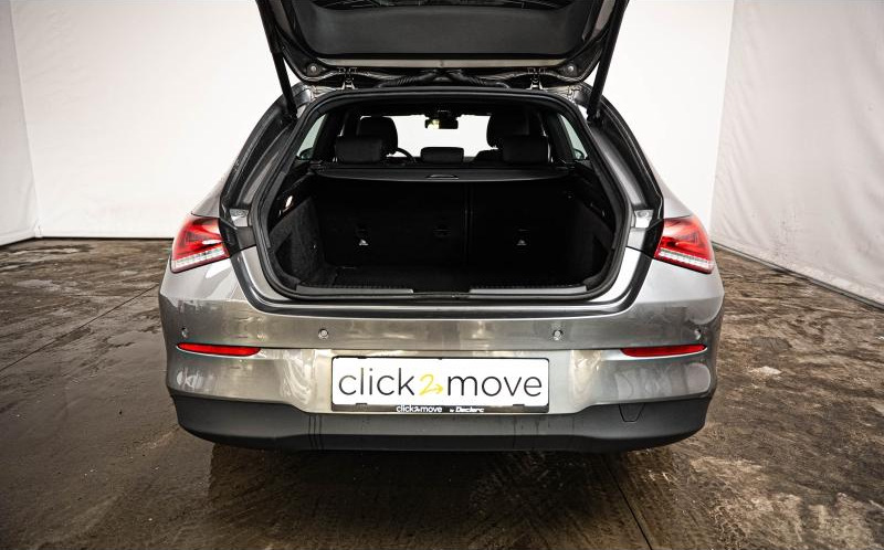 MERCEDES-BENZ CLA Shooting Brake