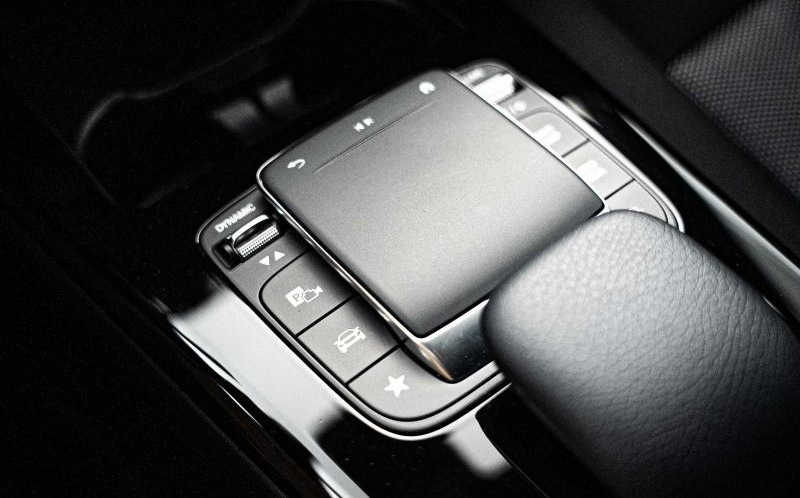 MERCEDES-BENZ CLA Shooting Brake