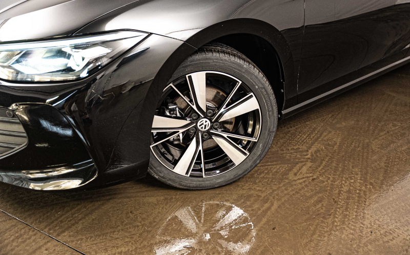 VOLKSWAGEN Passat SW