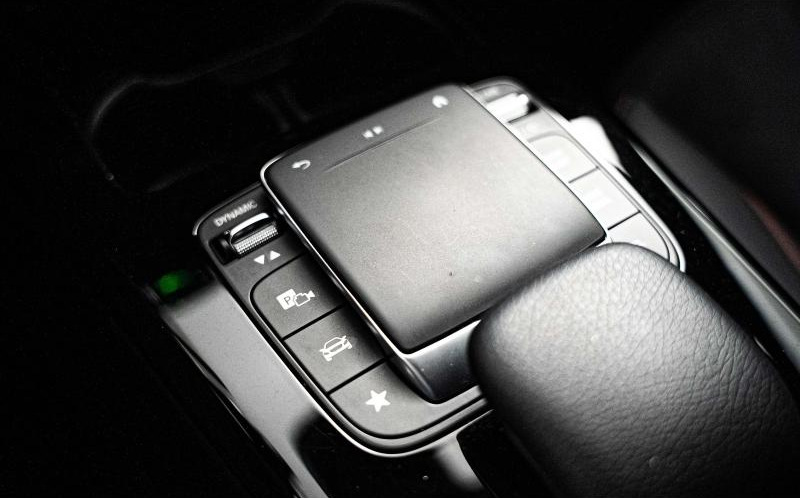 MERCEDES-BENZ CLA Shooting Brake