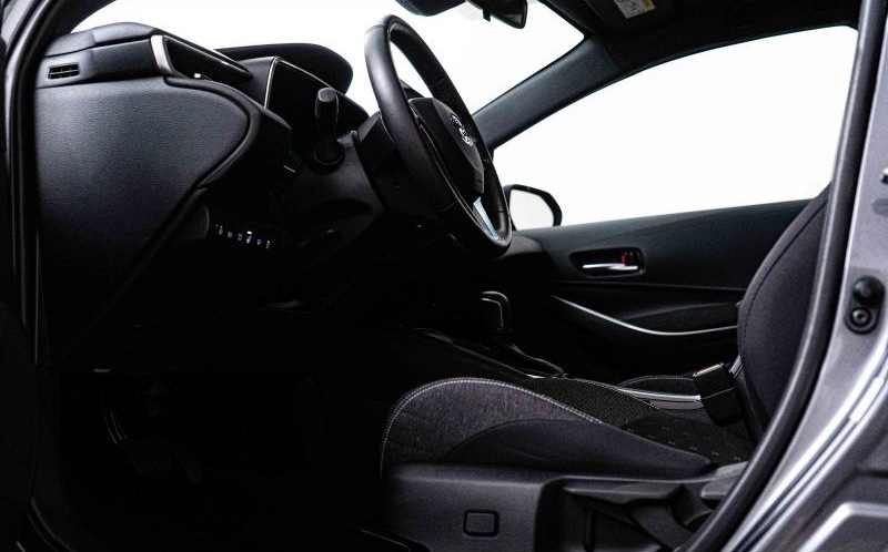 TOYOTA Corolla Touring Spt