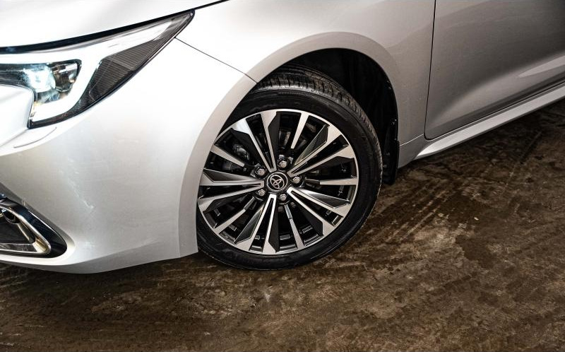 TOYOTA Corolla Touring Spt