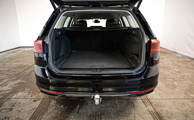 VOLKSWAGEN Passat SW