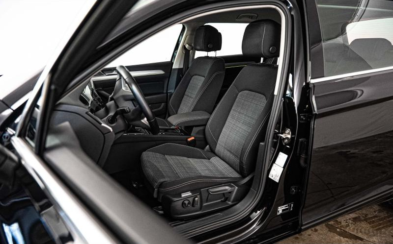 VOLKSWAGEN Passat SW