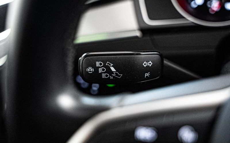 VOLKSWAGEN Passat SW