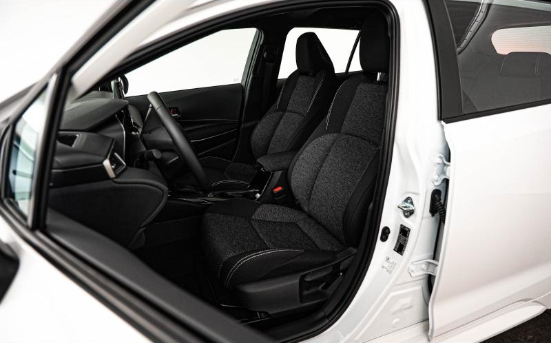 TOYOTA Corolla Touring Spt