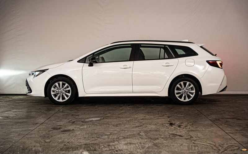 TOYOTA Corolla Touring Spt