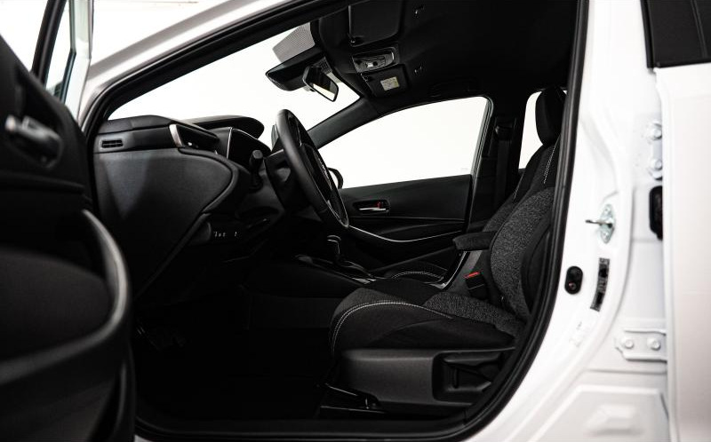 TOYOTA Corolla Touring Spt