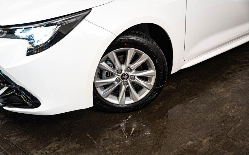 TOYOTA Corolla Touring Spt