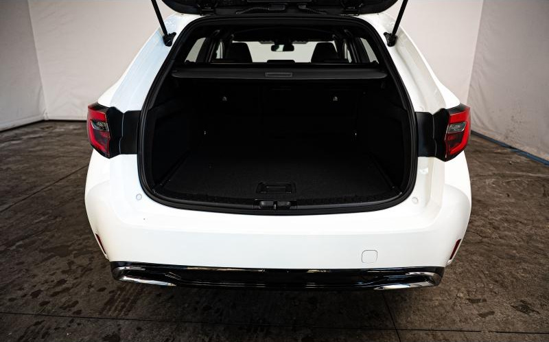 TOYOTA Corolla Touring Spt