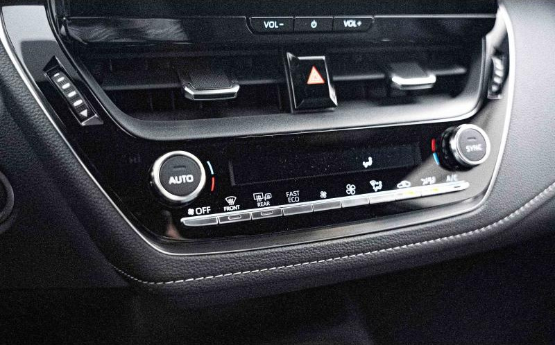 TOYOTA Corolla Touring Spt