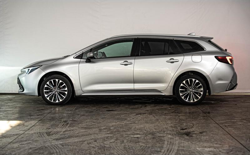 TOYOTA Corolla Touring Spt