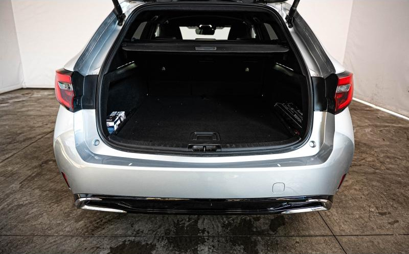 TOYOTA Corolla Touring Spt