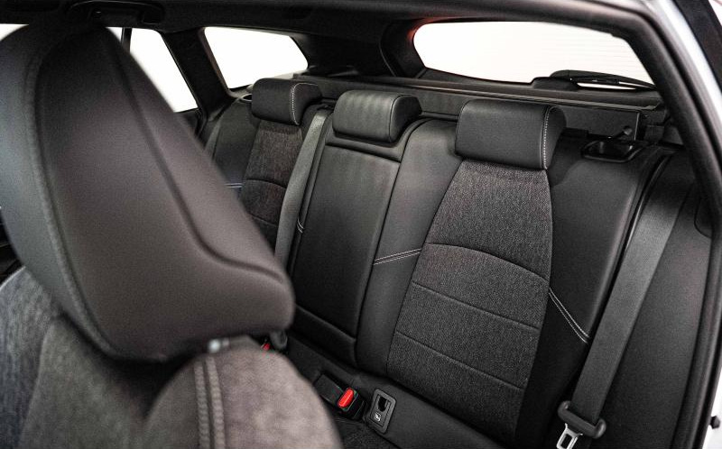 TOYOTA Corolla Touring Spt