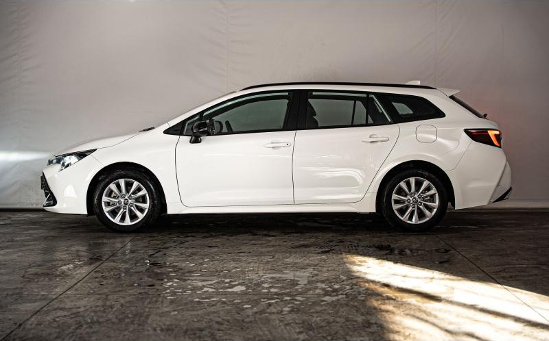 TOYOTA Corolla Touring Spt