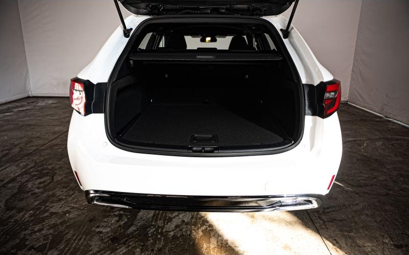 TOYOTA Corolla Touring Spt