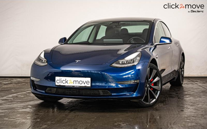 TESLA Model 3