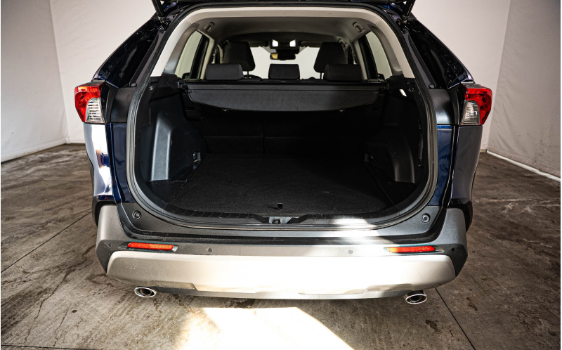 TOYOTA RAV 4