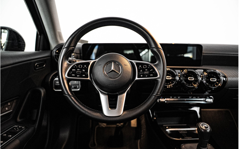 MERCEDES-BENZ A 160