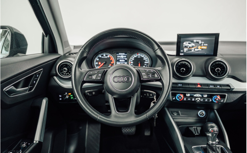 AUDI Q2