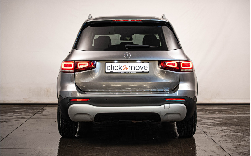 MERCEDES-BENZ GLB 180